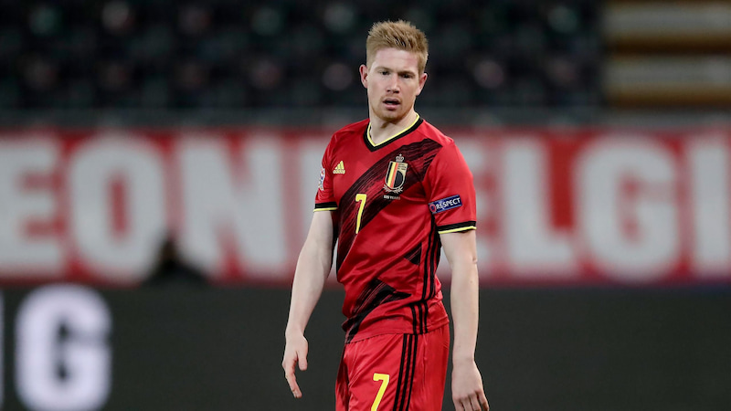 Kevin De Bruyne hiện mang băng đội trưởng của ĐTQG Bỉ